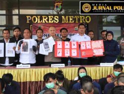 Polres Metro Gelar Konferensi Pers Keberhasilan Ungkap Kasus Narkoba dan Selebgram Yang Promosikan Situs Judi Online