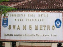 Dua Siswa SMA Negeri 5 Metro akan Berangkat Mewakili Sekolah dan Provinsi dalam Kejuaraan Berbeda