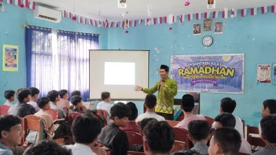 Kepala SMPIT Bina Insani Metro, Suwanda:  Kegiatan Pesantren Kilat Menjadi Sarana Pembinaan Spiritual bagi Murid